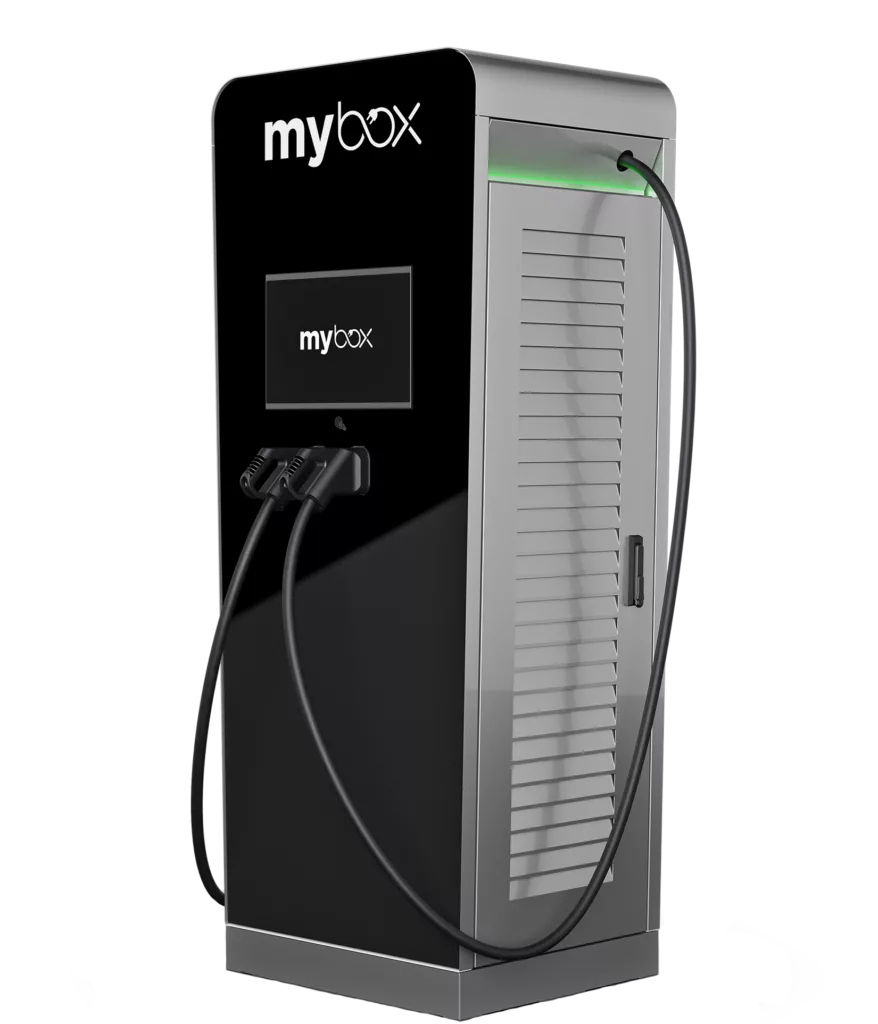 Render nabíjecí stanice MyBox DC charger pro rychlé nabíjení na bílém pozadí.